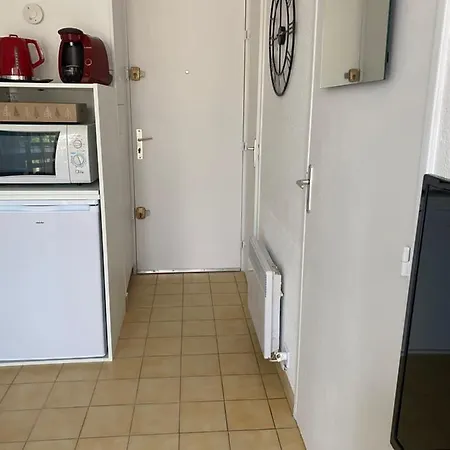 Petit T2 Proche De La Appartement Sète