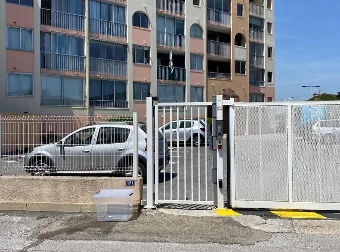 Apartman Petit T2 Proche De La *