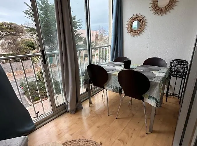 Petit T2 Proche De La Apartman Sète